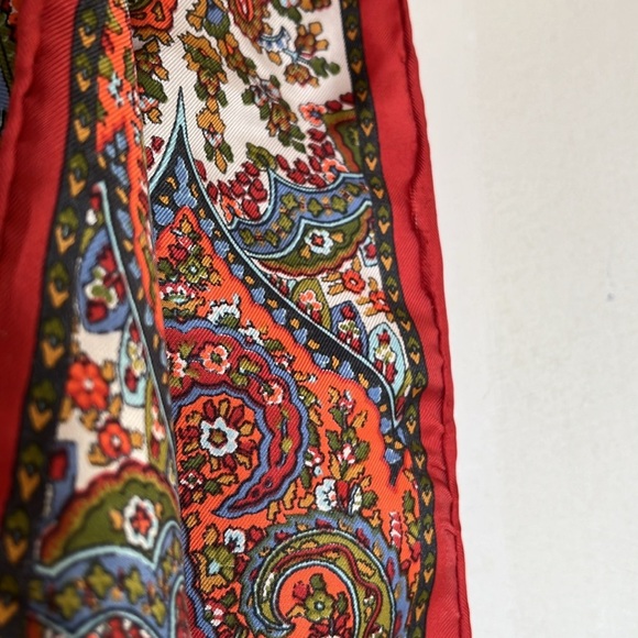 Vintage Echo Silk Red Paisley Long Oblong Scarf - Picture 5 of 9